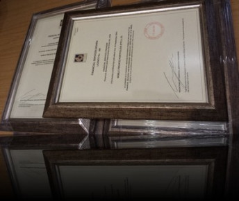 Certificate Frames 12